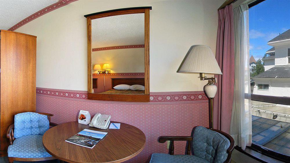 Huntingdon Hotel And Suites ויקטוריה מראה חיצוני תמונה